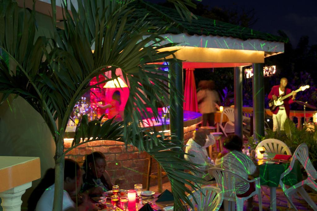 Match Resort بورت أنطونيو المظهر الخارجي الصورة